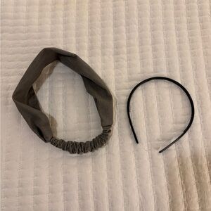 Set of Two Headbands in Black and Tan